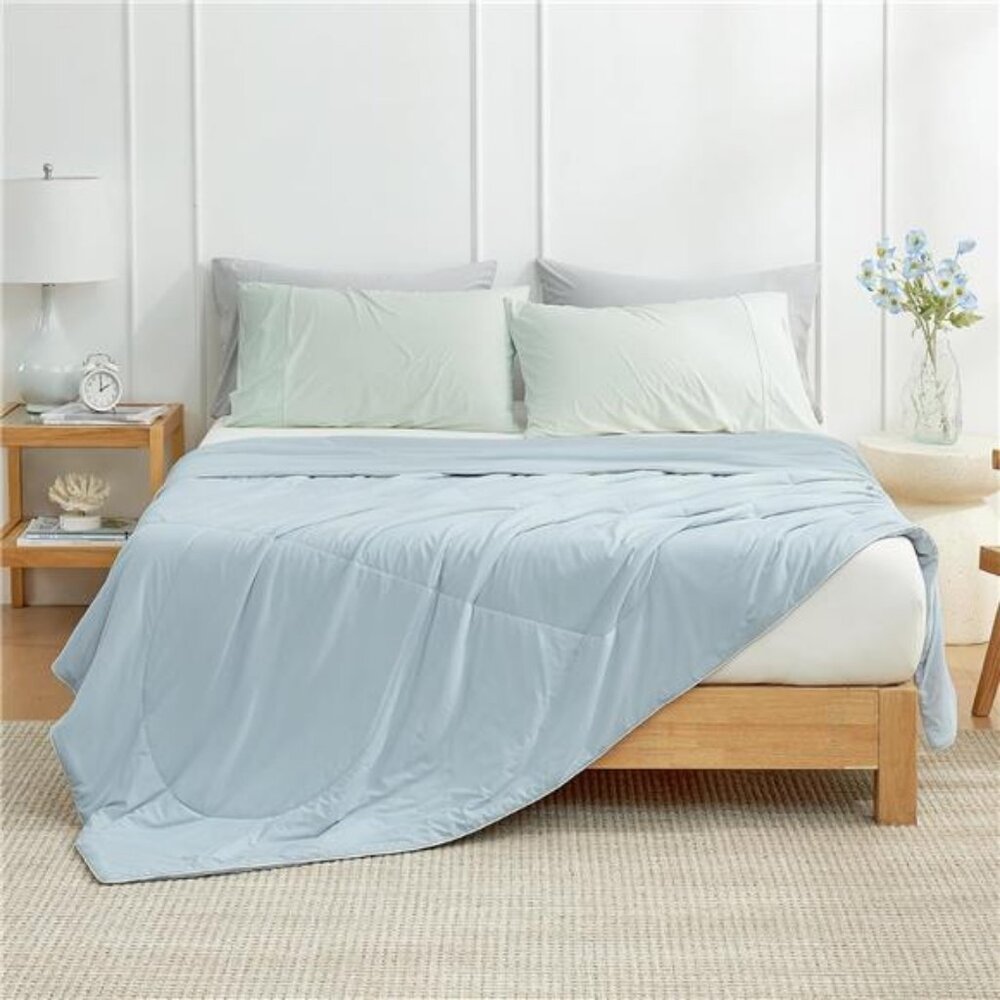 Cozy Bliss Cooling Comforter Queen Size, Cooling Blankets for Hot Sleepers - Picture 2 of 7